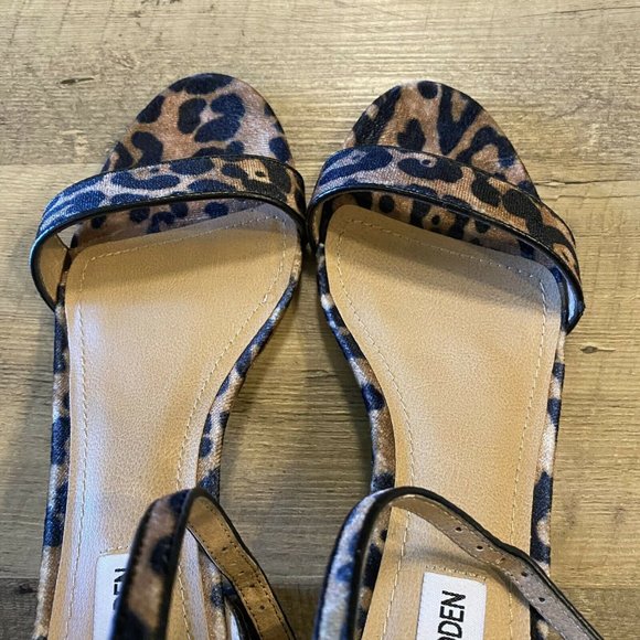 Steve Madden Cheetah Embroidered Block Heel sandals Size 8 - Picture 7 of 10